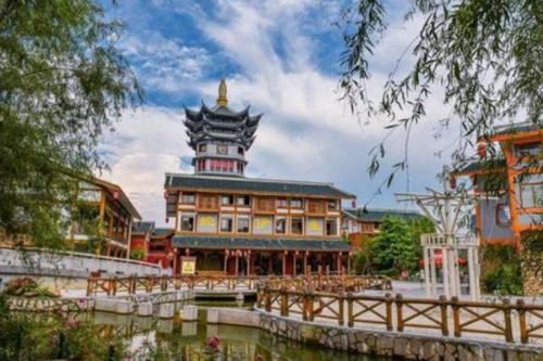 中年|江西这座低调的千年小镇，却是道教第一镇，而且还免门票费