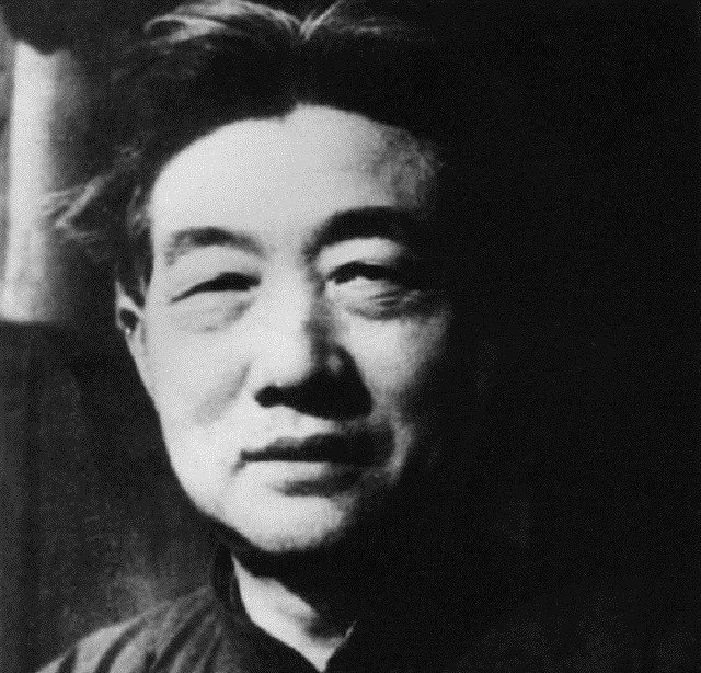 愚公移山图#徐悲鸿看中一幅画,用20个四合院的钱买下,现在画值50亿