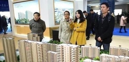 楼层|一楼“带花园”和顶楼“带阁楼”,到底选哪个?终于有了答案!