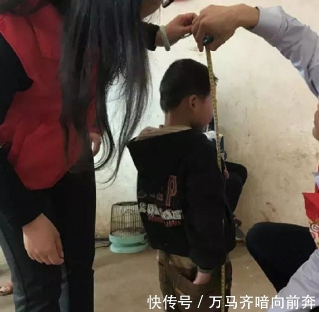 猴头菇|7岁男童不吃零食,却积食3年不长个,医生:这3种食物父母别喂