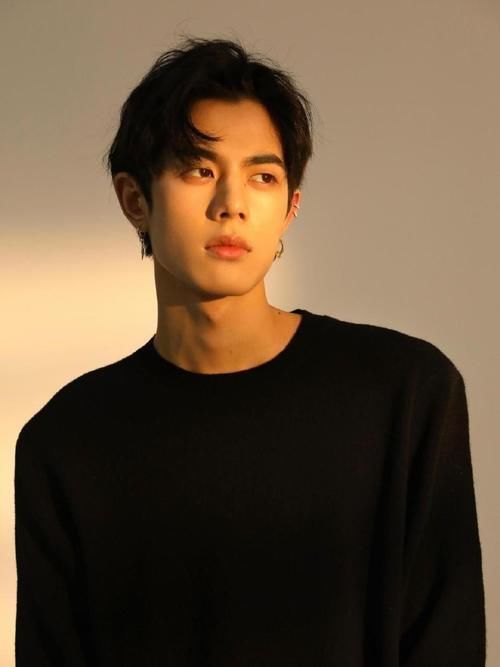 男团选秀堪忧!青你3黑料满天飞,亚洲团拟邀导师全部来不了!