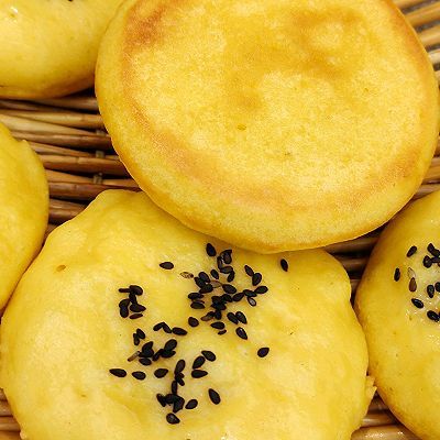 铁锅|铁锅炖鱼贴饼子