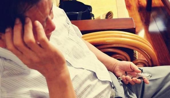 高血糖|睡觉之前,若身体出现以下几种表现,说明血糖有多半在“飙升”