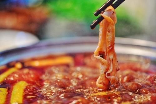 粪便|老年人便秘不要慌,医生:一片叶子泡水喝,隔天一通到底,排出宿便