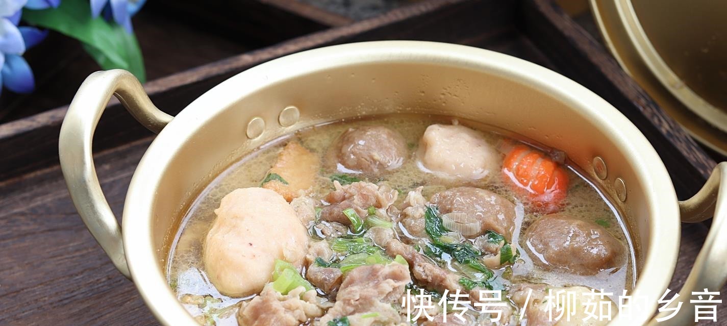 教你家常美味的排骨肉丸汤,营养方法又能解馋,最后连汤汁都不剩!