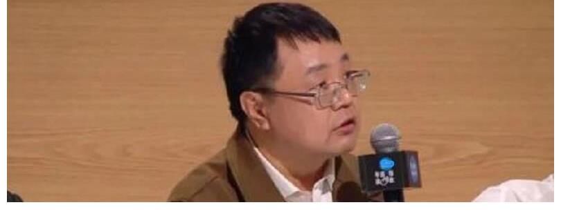 導(dǎo)演請(qǐng)指教影評(píng)人真犀利，韓雪首秀翻車，淚灑現(xiàn)場(chǎng)并非因遭狠批