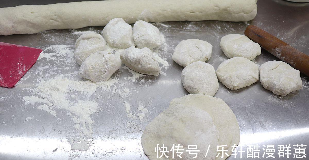 豆角|早餐吃它既营养又丰富,只需蒸一蒸,就可以迟到热腾腾的包子