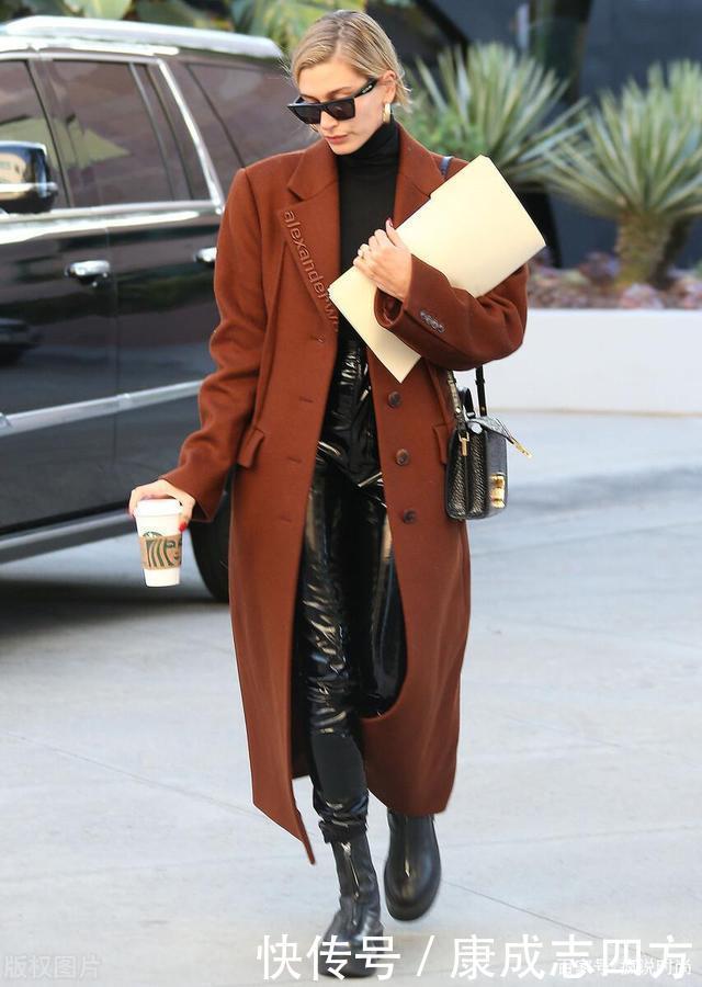 焦糖色大衣怎么搭“五个”搭配小技巧，更加利落有范