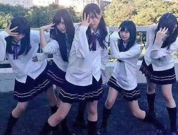 涅槃重生|当《JOJO》中的动漫身材走进现实,网友:这才是真正的二次元身材