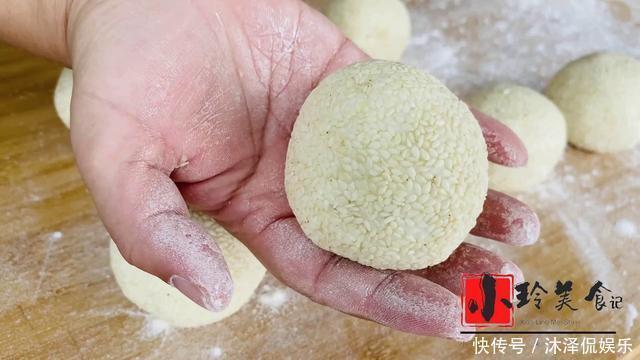念念不忘|教你糯米粉新吃法,出锅比大鱼大肉都香,吃一次就念念不忘,解馋