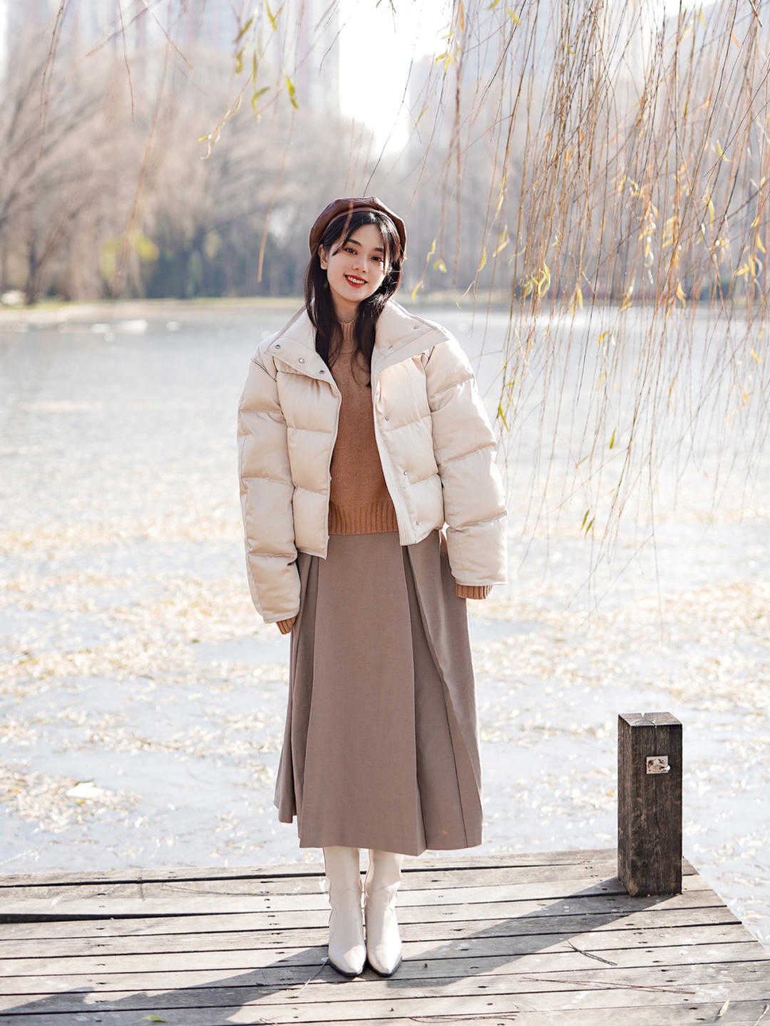 呆板|今年羽绒服流行选短不选长,穿着保暖时尚又显高,小个子也喜欢