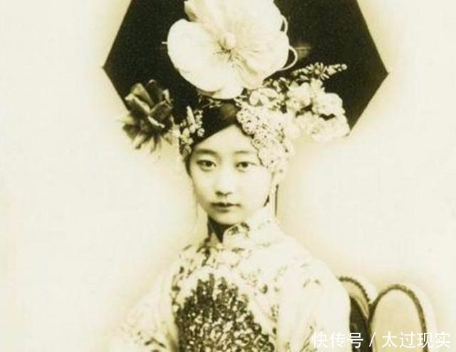美艳|晚清老照片图1真实的“阴兵开道”,图4的清朝女子美艳动人!