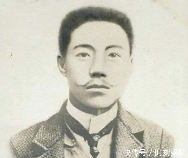 长大|他生下来就有七个黑痣,人人都说天神下凡,长大后果然成为大英雄