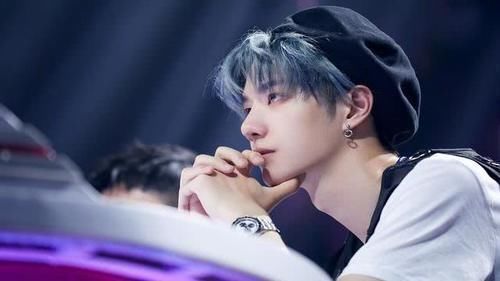 uniq|从UNIQ队长到《追逐梦想》,周艺轩如何慢慢活在王一博光芒之下