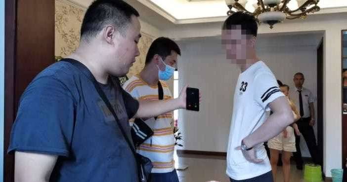 踩坑：“歪阿迪耐克”、“千元劳力士” 有些还是主播带的假货！