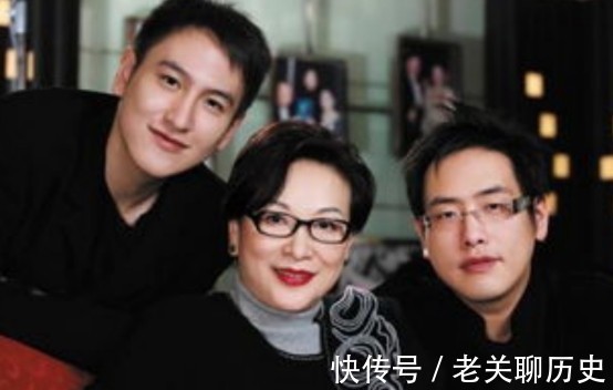 汤君年|汤臣一品少东家坐拥133套房产，身价过百亿，却将赚钱当爱好