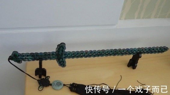 人工艺术#埃及出土3000年宝剑,千年不腐,自称技术远超中国!