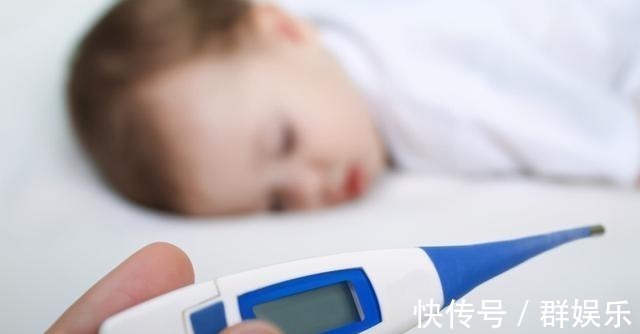 投诉|儿子深夜发高烧,医院排800多号,宝妈心急投诉,医生:自作自受