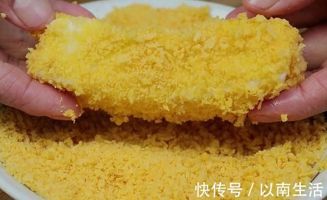 2个鸡蛋，4袋牛奶，教你一个想不到的做法，连吃10天都不腻