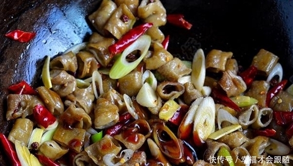 男人|肥肠这样做成下酒菜,真是越吃越香,很多男人超爱它