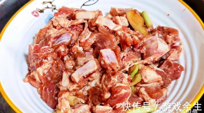 香叶|炖排骨有人先焯水，有人直接炖，都不对，教你好吃做法，越吃越香