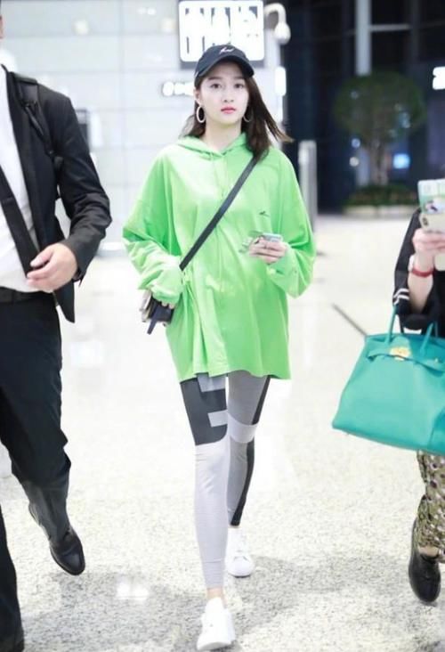  过时|打底裤已经过时了，现在流行的是“体操裤”，遮肉显瘦又保暖