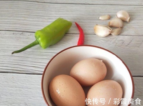 猪肉|天热，少吃猪肉多吃它，营养美味易下饭，简单拌一拌，鲜香又开胃