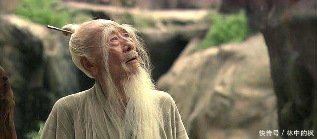 保护|皇帝:朕能活多久?相士:比我多活一天,皇帝:派精兵保护他