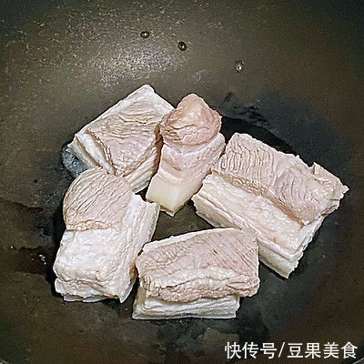 料酒|神秘美味年夜饭必备：梅菜扣肉，今晚请偷偷吃