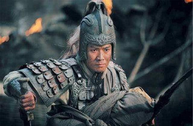 当中|赵云面对百万曹军能七进七出,为何关羽麦城被围却杀不出去