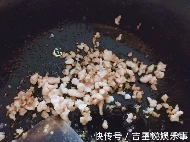 猪肉|豆腐不蒸不炒,简单一做,香辣入味,好吃过瘾,天冷越吃越热乎