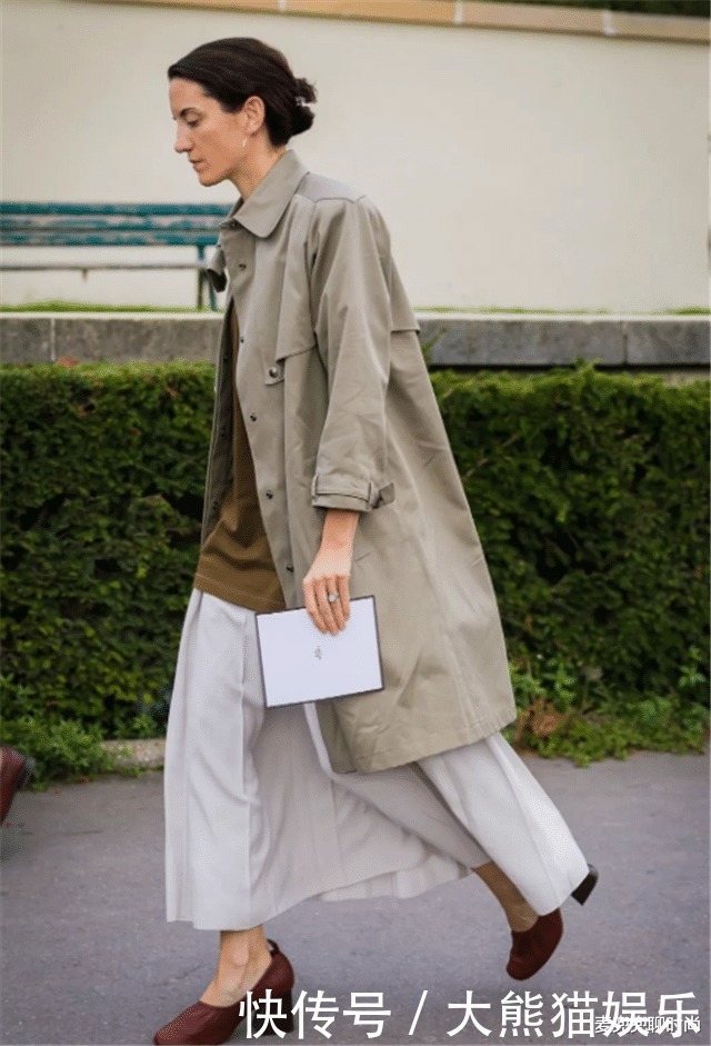 保暖|阔腿裤早烂大街了!秋冬最流行“奶奶鞋”,搭配九分裤保暖又洋气