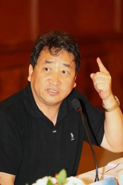 润格@姜昆书法被批“乱喊价”,专家:谈不上书法,留着自己欣赏吧