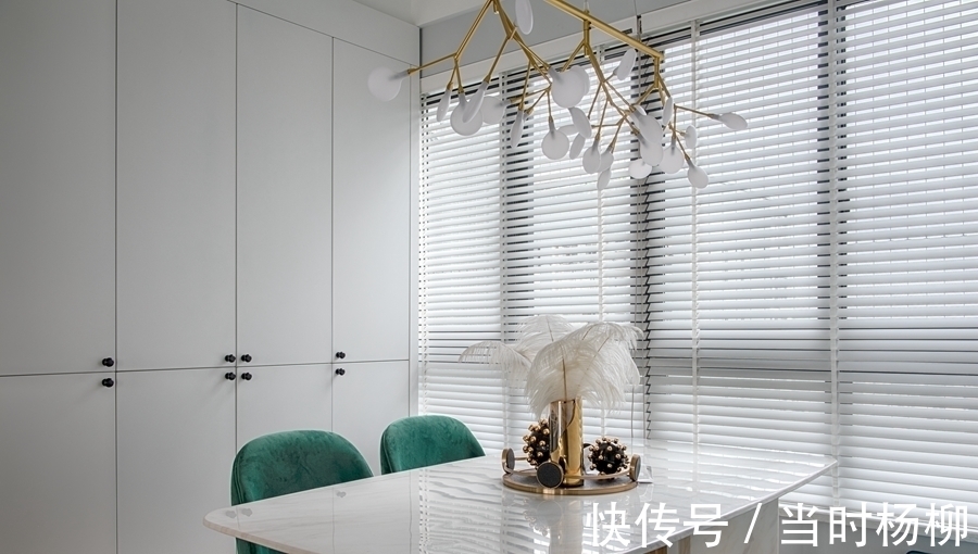 柜子|一看到客厅就迷住了!小户型两房现代简约风,时尚大气!