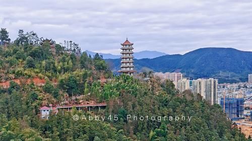 福建之建所在地建瓯，最佳观日出云海的景点又添玻璃桥，免费开放