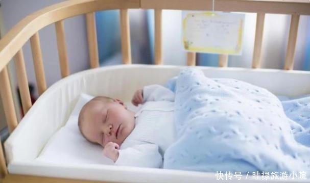 睡眠|抱着就睡，放下就醒解决宝宝“落地醒”问题，家长需学会4招