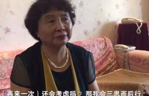 胎儿|10年前试管生下双胞胎的60岁产妇,后来怎样了?母爱被现实打败
