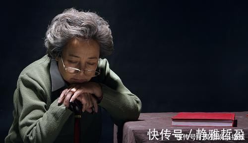 臭味|年纪大了会有难闻的“老人味”？躲不开3个原因，早知道早受益