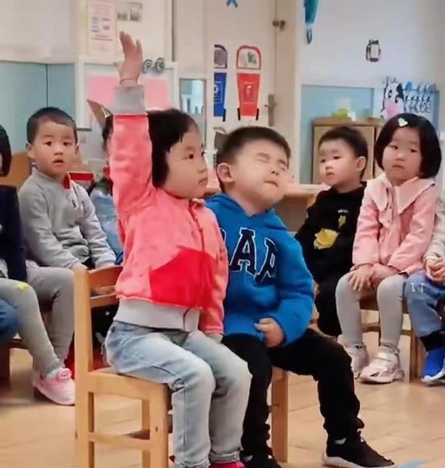 宝宝|同样是上幼儿园,学霸宝宝与学渣宝宝的气质就是不一样,老师笑翻