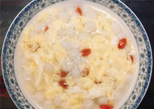 月经前喝碗它,促进血液循环,脸色红润,肌肤嫩如婴儿,比燕窝补