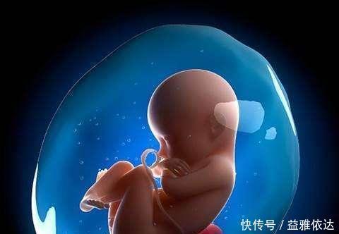 羊水少了胎儿很难受,避免羊水过少,孕妈要做好这4件事