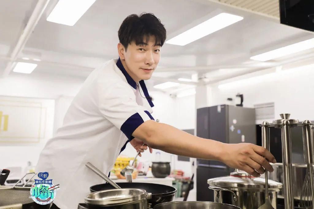 中餐厅4|从职场到社交，《中餐厅4》宛如一部当代青年社会化生活“指北”