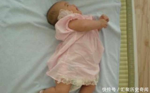 婴儿|婴儿非要我抱着睡, 一落地就醒, 我来教你该怎么办!
