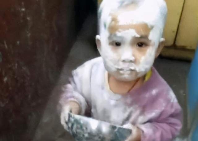 同龄人|5岁“勤劳宝宝”火了,趁奶奶熟睡“蒸馒头”:家里没我能行吗