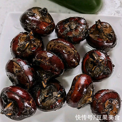 水淀粉|营养和美味，都在这道荸荠炒木耳里