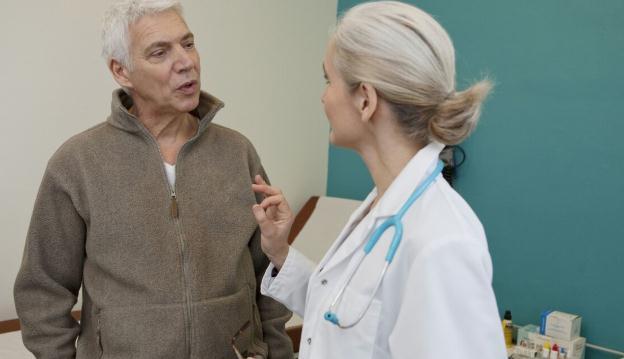 测量血压|预防高血压并不复杂，掌握这些知识就可以，就看你愿不愿意去做