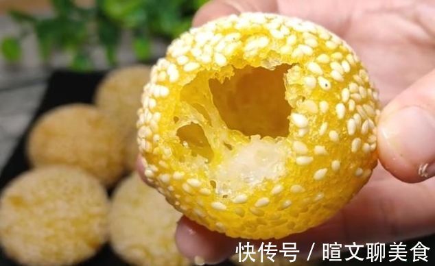 空心|一碗糯米粉,开水一烫,教你做空心麻团,不开裂不回缩,个个空心