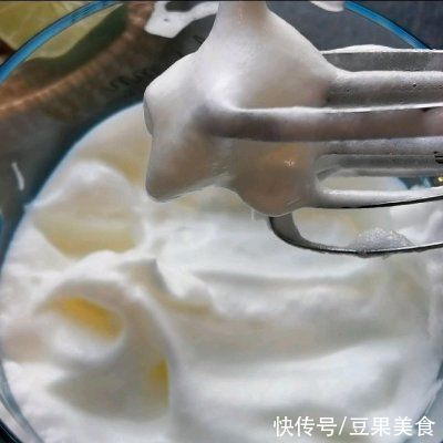 老妈|老妈做的黄桃奶油舒芙蕾，怎么吃都不腻