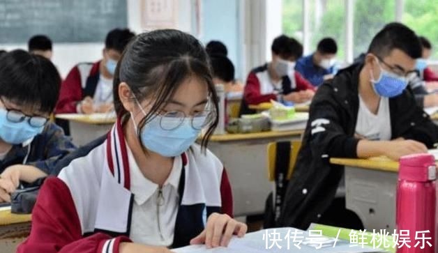 监考老师|学生名字有103画,考场上急得大哭,监考老师看后也表示无奈