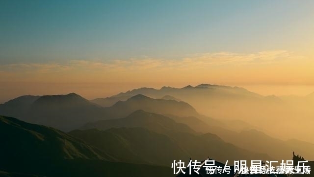 使至塞上#王维最感人的一首诗,句句都是千古名言,感动了历代无数的读者